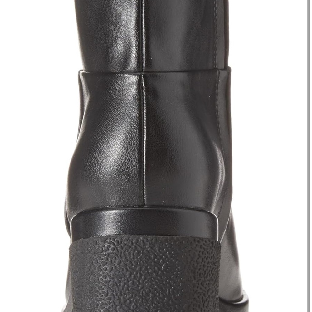 Amazon Essentials Women's Platform Ankle Bootie - image 3